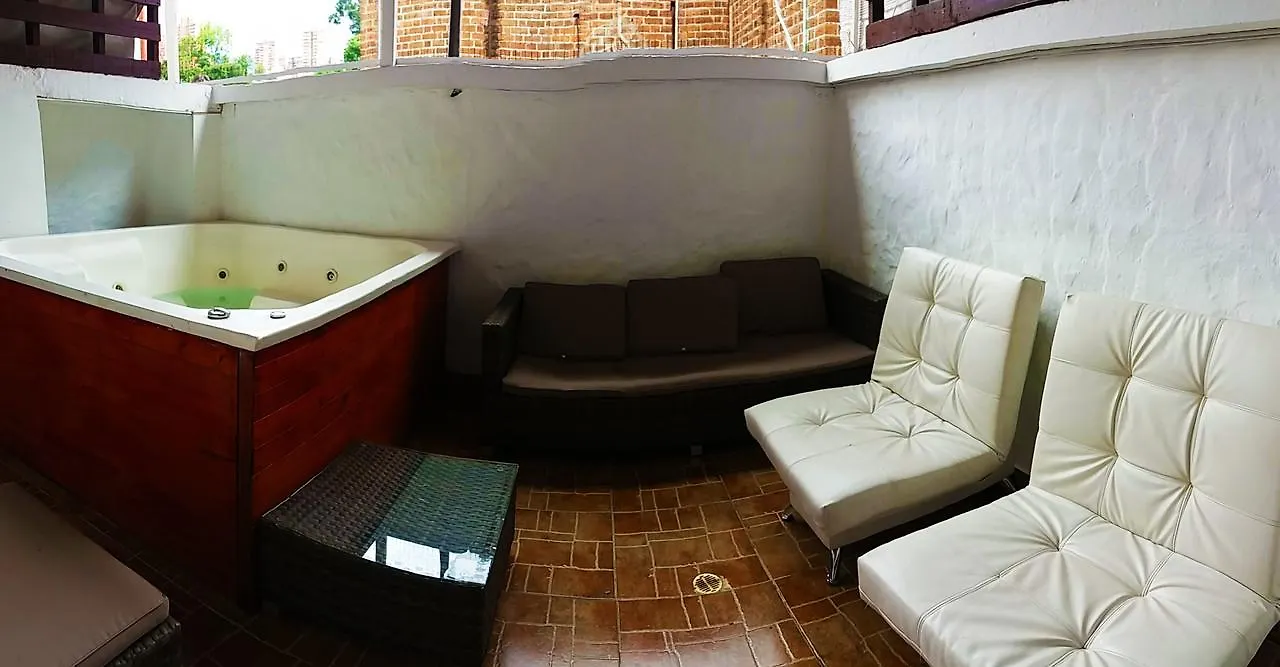 Icon Suites Medellin 0*,  Colombia